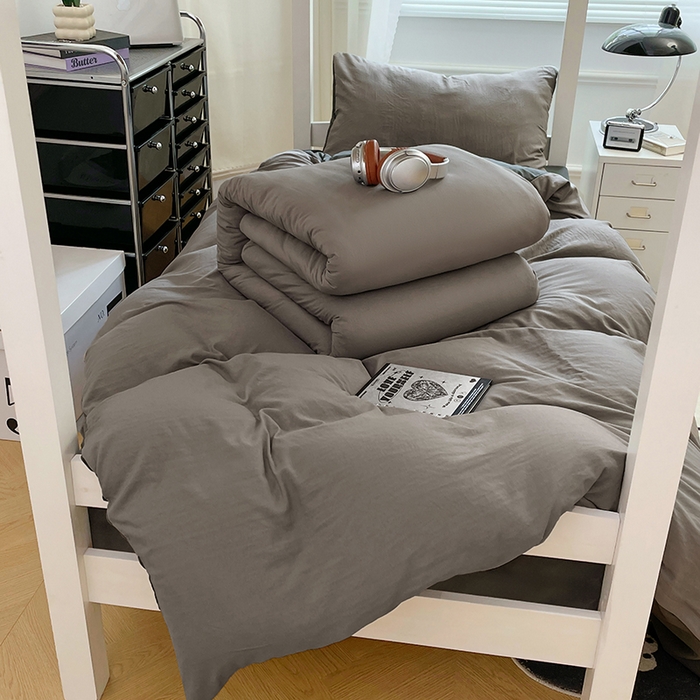91家纺网 家纺一手货源 找家纺 梦卓家纺 2025新款学生宿舍上下铺纯色水洗棉三件套 魅影深灰