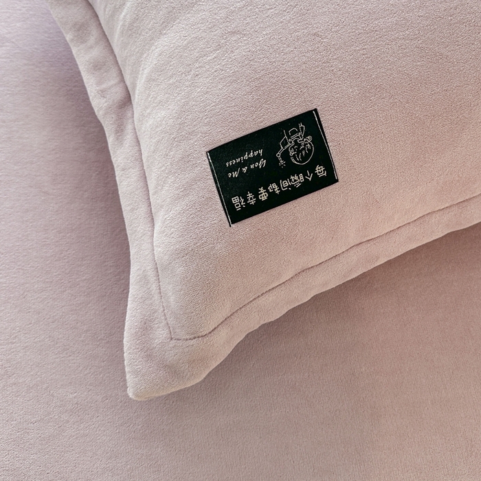 91家纺网 家纺一手货源 找家纺 莱越家纺 2025新款高克重牛奶绒纯色贴标款四件套（8斤重） 贴标-典雅紫