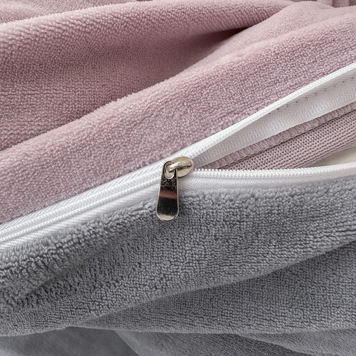 91家纺网 家纺一手货源 找家纺 莱越家纺 2025新款高克重牛奶绒纯色贴标款四件套（8斤重） 贴标-典雅紫+绅士灰