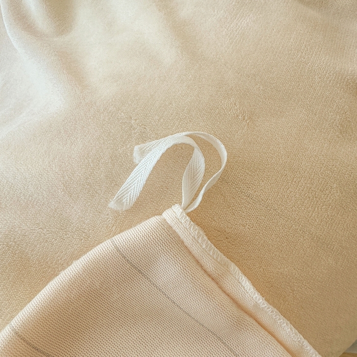 91家纺网 家纺一手货源 找家纺 莱越家纺 2025新款高克重牛奶绒纯色贴标款四件套（8斤重） 贴标-米白