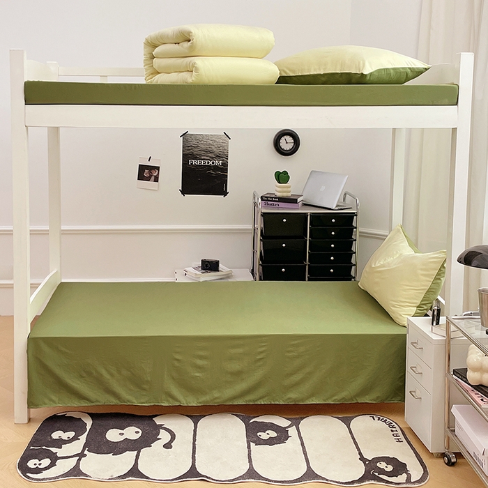 91家纺网 家纺一手货源 找家纺 梦卓家纺 2025新款学生宿舍上下铺纯色水洗棉三件套 奶黄芥末绿