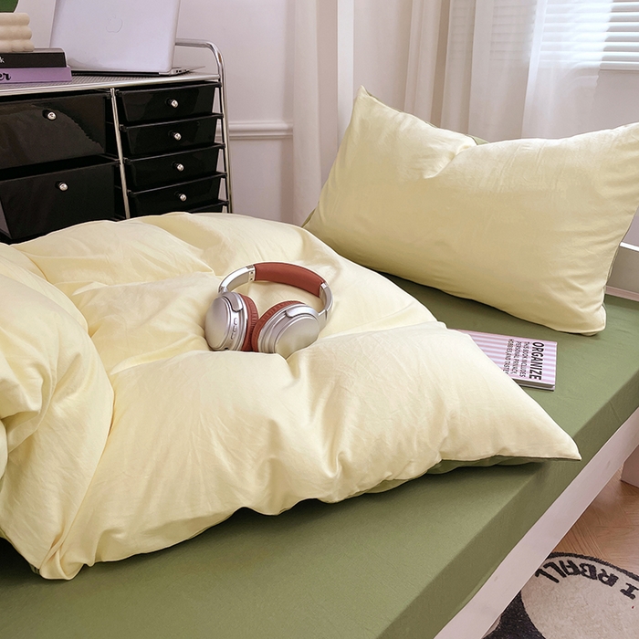 91家纺网 家纺一手货源 找家纺 梦卓家纺 2025新款学生宿舍上下铺纯色水洗棉三件套 奶黄芥末绿