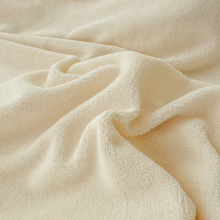 91家纺网 家纺一手货源 找家纺 莱越家纺 2025新款高克重牛奶绒纯色贴标款四件套（8斤重） 贴标-米白+天蓝