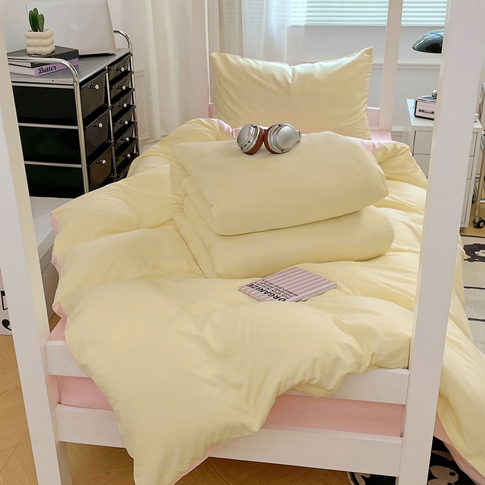 91家纺网 家纺一手货源 找家纺 梦卓家纺 2025新款学生宿舍上下铺纯色水洗棉三件套 奶黄水粉