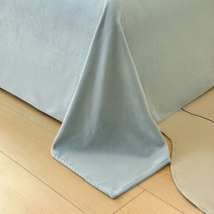 91家纺网 家纺一手货源 找家纺 莱越家纺 2025新款高克重牛奶绒纯色贴标款四件套（8斤重） 贴标-米白+天蓝