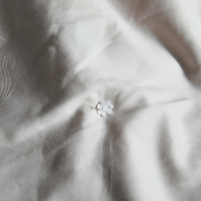 91家纺网 家纺一手货源 找家纺 金同成 2025新款婚庆被冬被子母被春秋被四季被60支全棉龙凤喜字提花蚕丝被 静雅灰