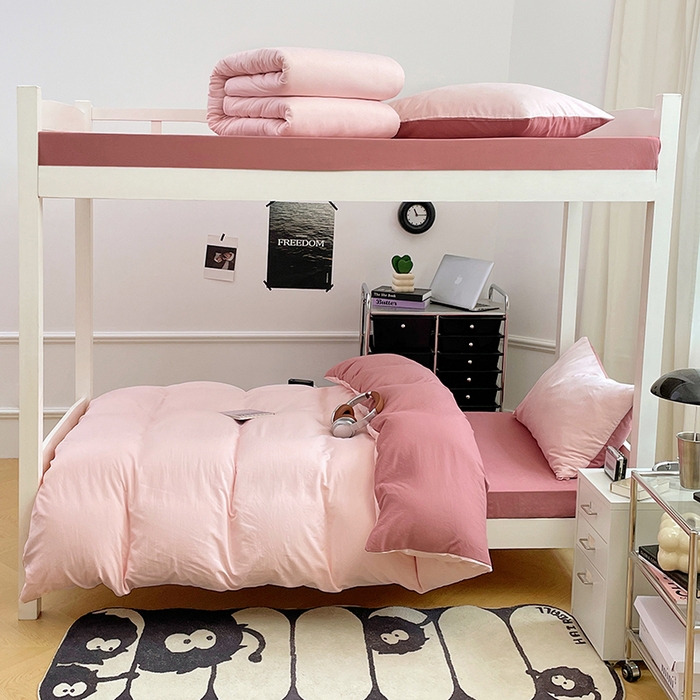 91家纺网 家纺一手货源 找家纺 梦卓家纺 2025新款学生宿舍上下铺纯色水洗棉三件套 水粉藕粉