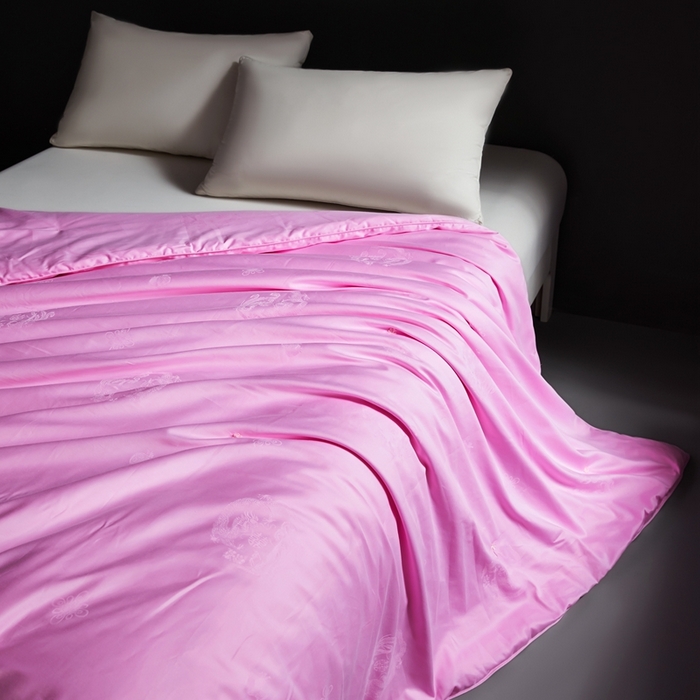 91家纺网 家纺一手货源 找家纺 金同成 2025新款婚庆被冬被子母被春秋被四季被60支全棉龙凤喜字提花蚕丝被 蜜糖粉