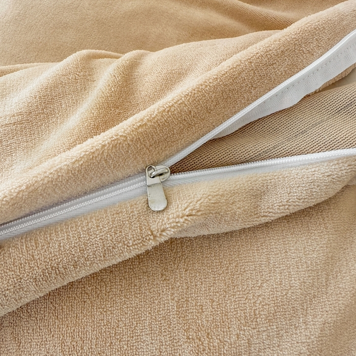 91家纺网 家纺一手货源 找家纺 莱越家纺 2025新款高克重牛奶绒纯色贴标款四件套（8斤重） 贴标-香槟金