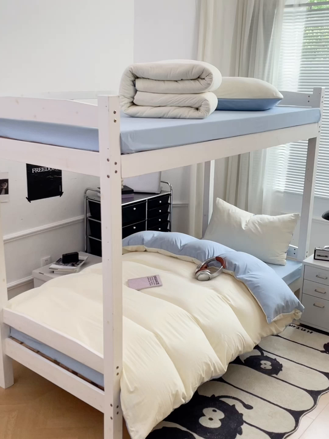 91家纺网 家纺一手货源 找家纺 梦卓家纺 2025新款学生宿舍上下铺纯色水洗棉三件套 天蓝椰冰