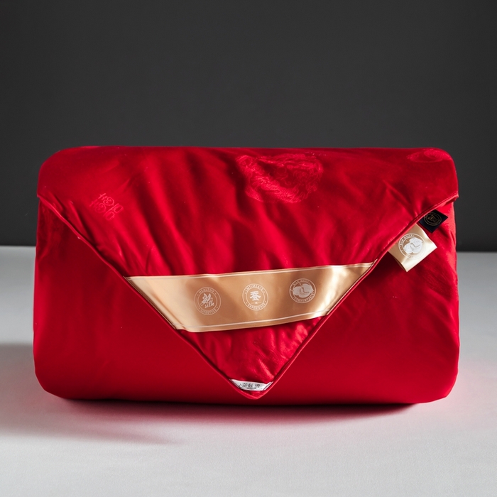 91家纺网 家纺一手货源 找家纺 金同成 2025新款婚庆被冬被子母被春秋被四季被60支全棉龙凤喜字提花蚕丝被 喜庆红