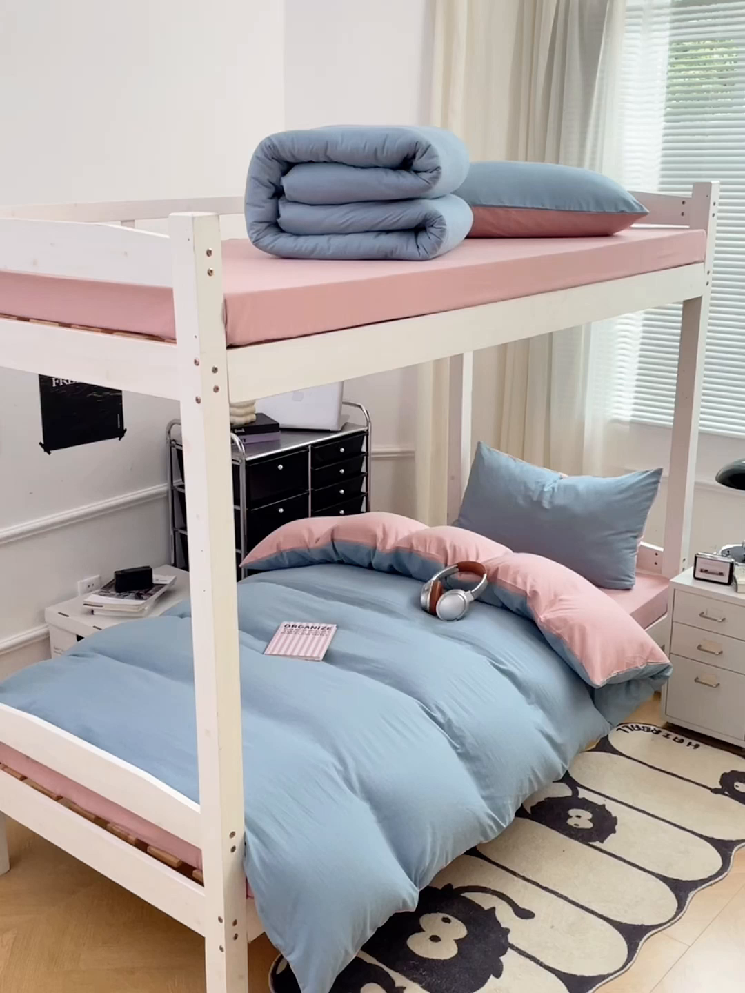 91家纺网 家纺一手货源 找家纺 梦卓家纺 2025新款学生宿舍上下铺纯色水洗棉三件套 雾霾蓝豆沙