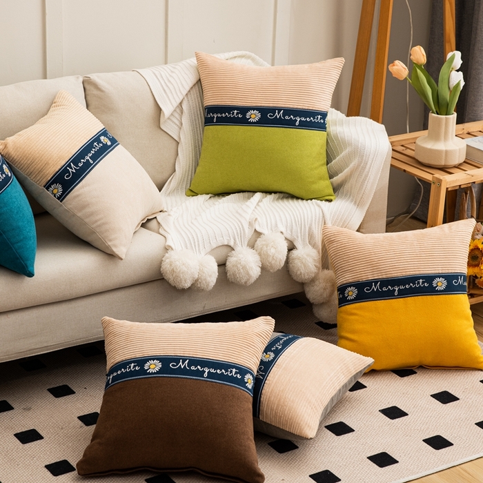 91家纺网 家纺一手货源 找家纺 （总）新奇异 2025新款罗柑菊拼接抱枕（支持定制）