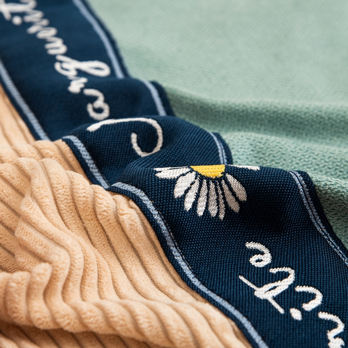 91家纺网 家纺一手货源 找家纺 新奇异 2025新款罗柑菊拼接抱枕（支持定制） 罗柑菊-粉蓝