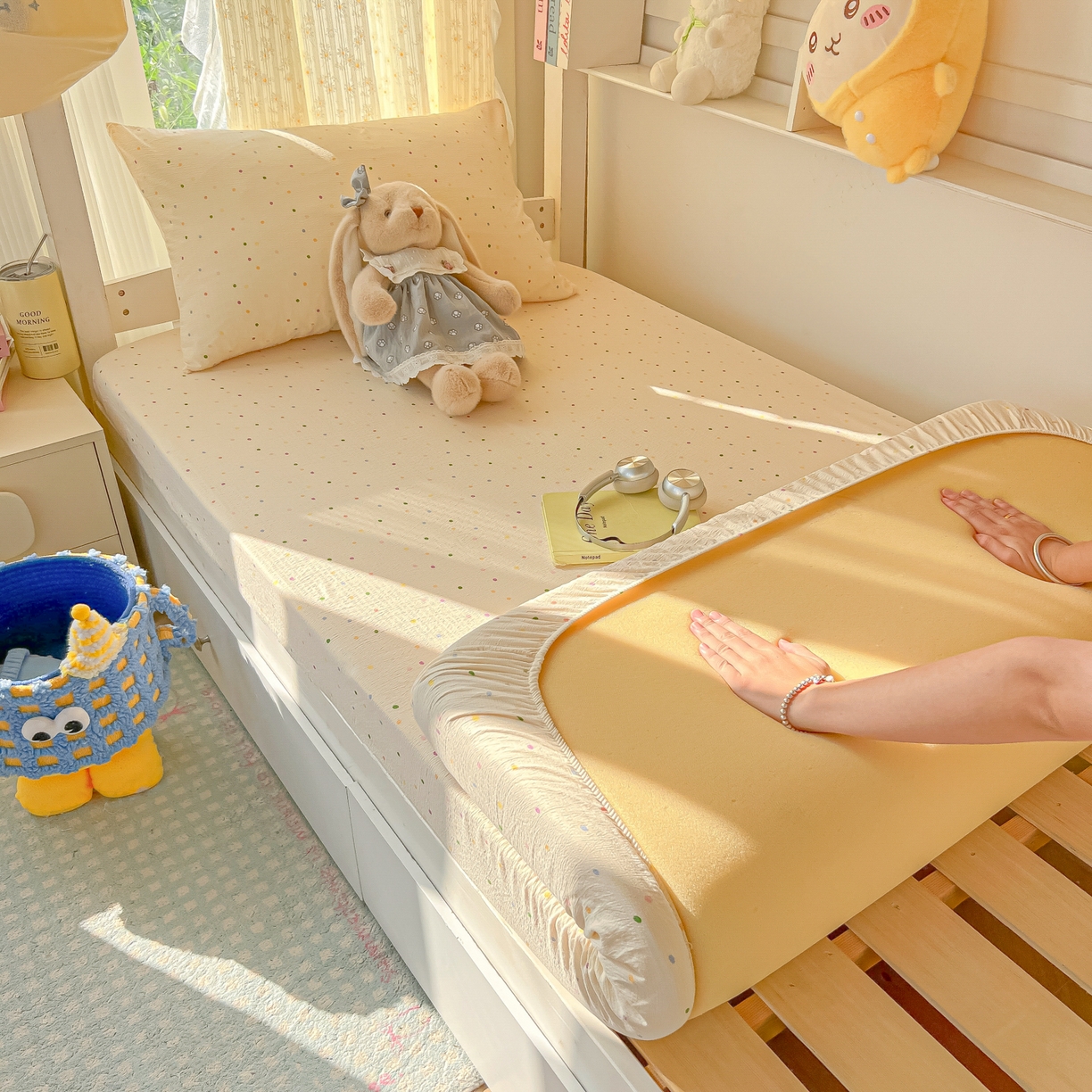 91家纺网 家纺一手货源 找家纺 韩巢家纺 2025新款双层纱学生宿舍寝室床笠单件单床笠上下铺防滑床单床垫套 波点世界