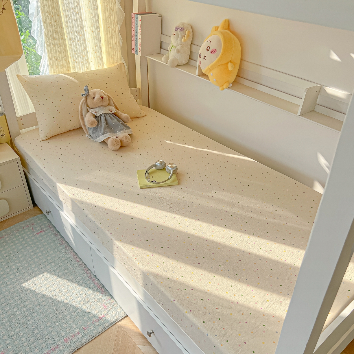 91家纺网 家纺一手货源 找家纺 韩巢家纺 2025新款双层纱学生宿舍寝室床笠单件单床笠上下铺防滑床单床垫套 波点世界