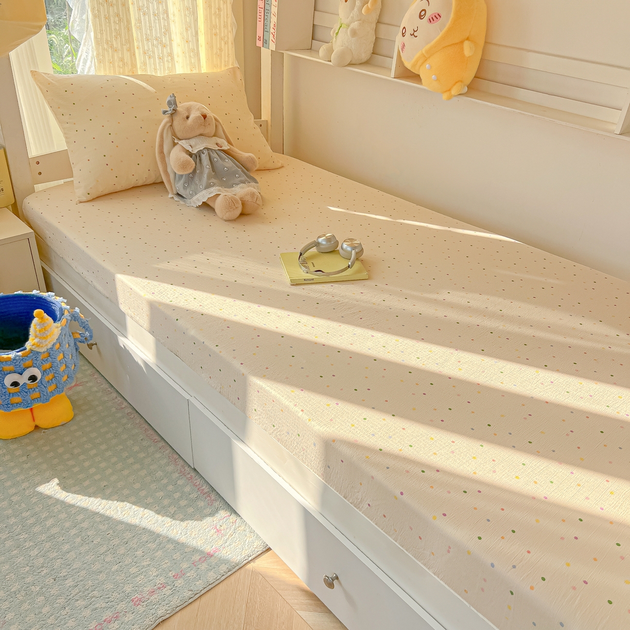 91家纺网 家纺一手货源 找家纺 韩巢家纺 2025新款双层纱学生宿舍寝室床笠单件单床笠上下铺防滑床单床垫套 波点世界