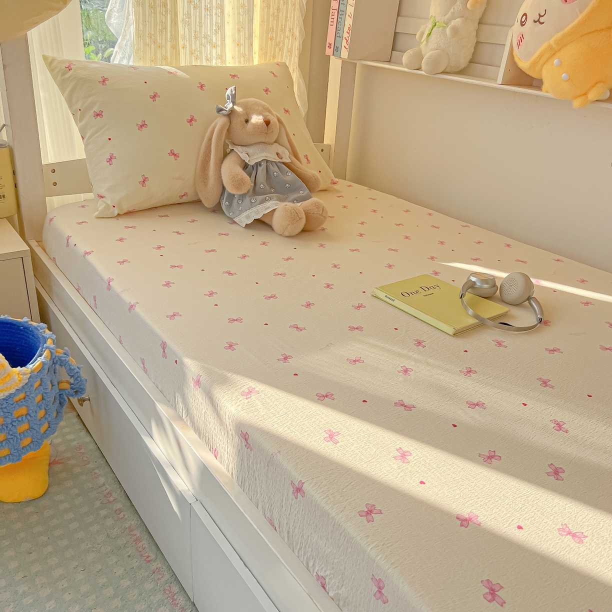 91家纺网 家纺一手货源 找家纺 韩巢家纺 2025新款双层纱学生宿舍寝室床笠单件单床笠上下铺防滑床单床垫套 粉相思