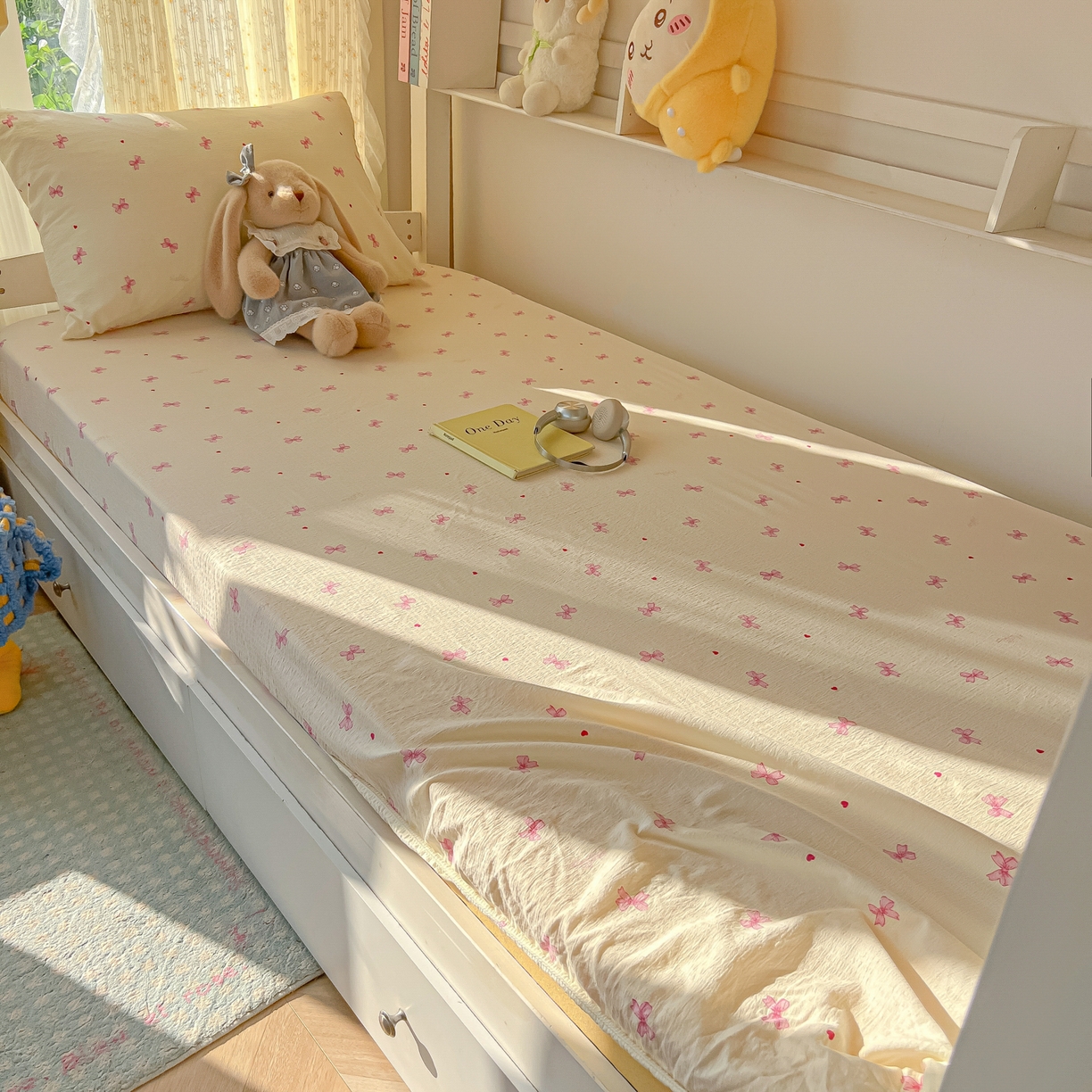 91家纺网 家纺一手货源 找家纺 韩巢家纺 2025新款双层纱学生宿舍寝室床笠单件单床笠上下铺防滑床单床垫套 粉相思