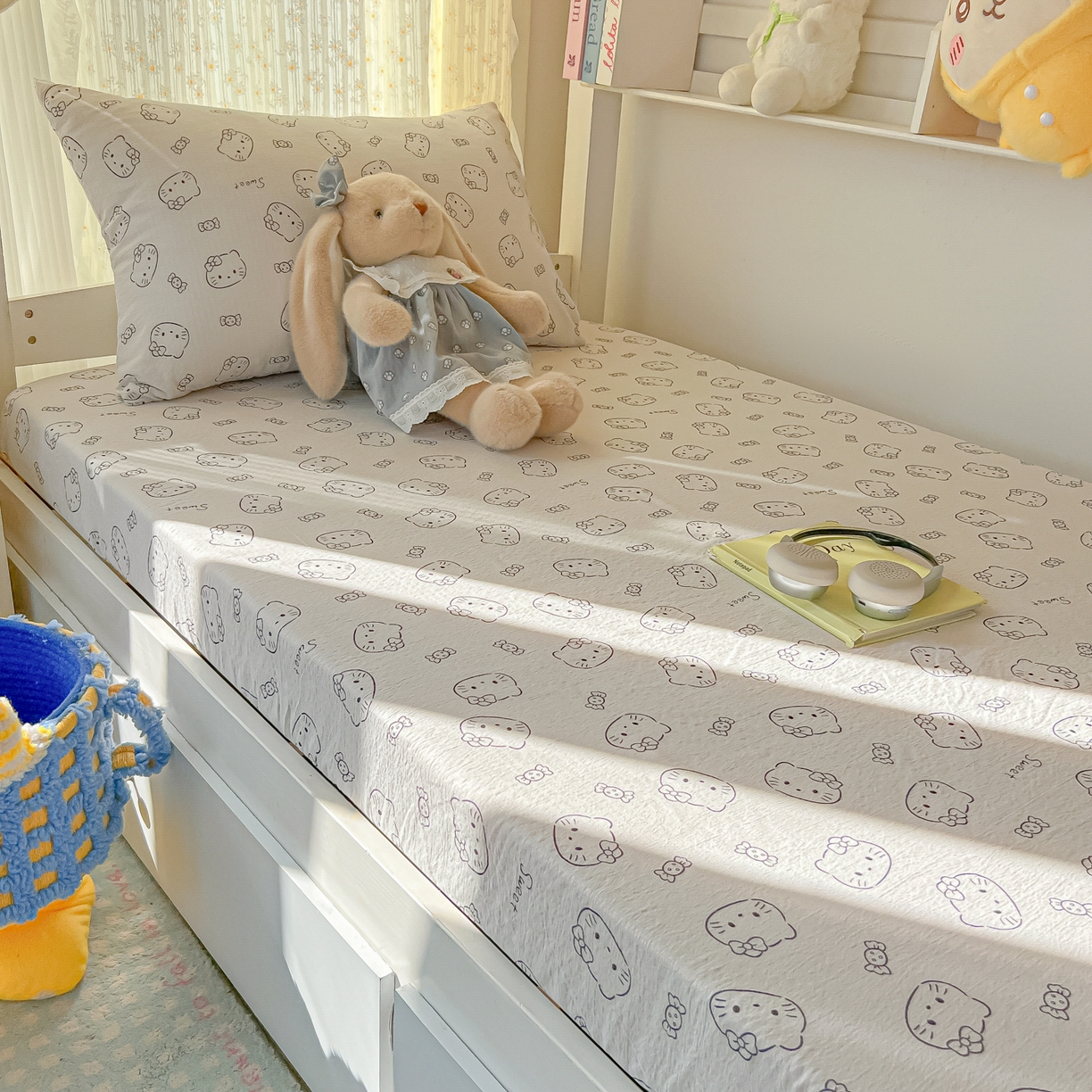 91家纺网 家纺一手货源 找家纺 韩巢家纺 2025新款双层纱学生宿舍寝室床笠单件单床笠上下铺防滑床单床垫套 猫咪恋人