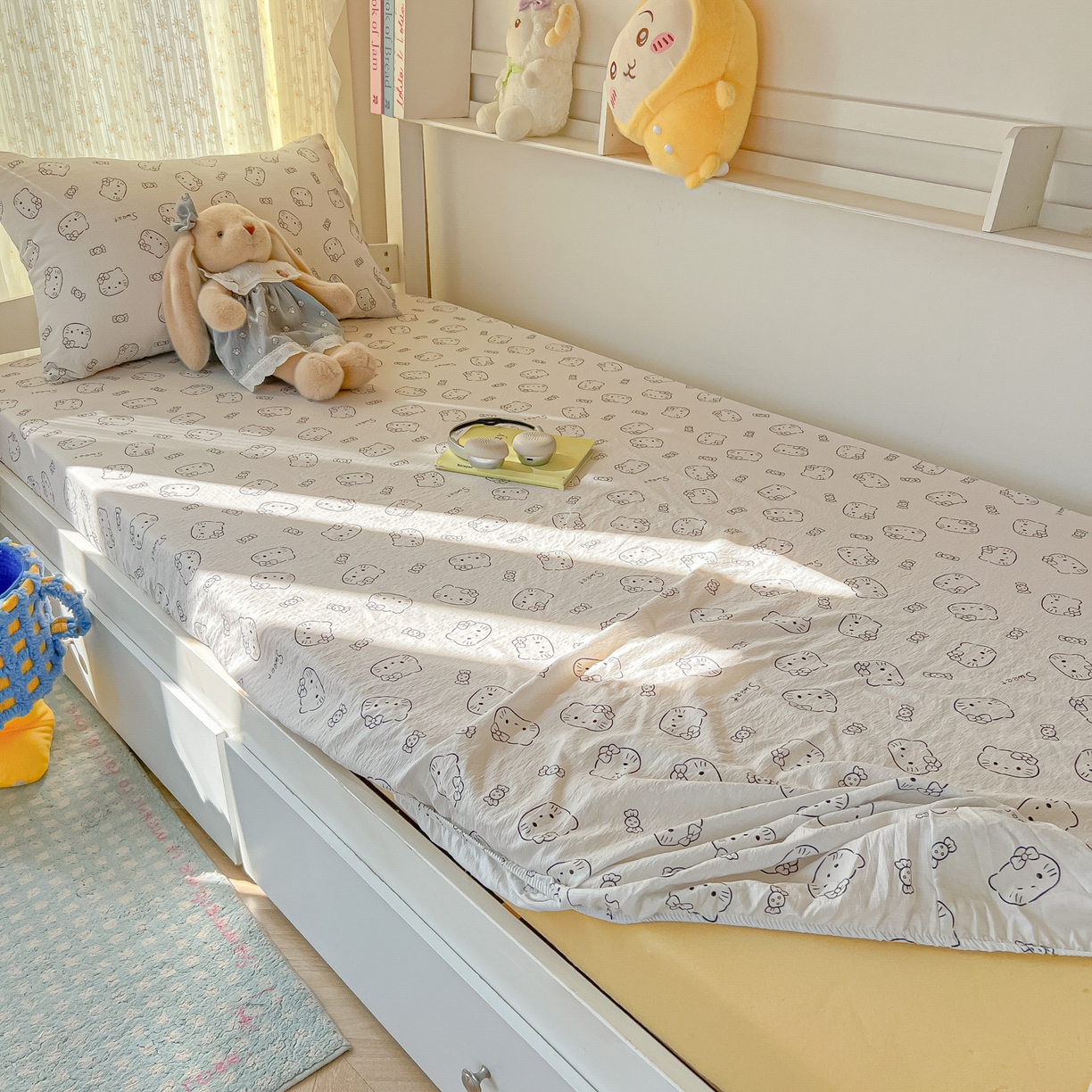 91家纺网 家纺一手货源 找家纺 韩巢家纺 2025新款双层纱学生宿舍寝室床笠单件单床笠上下铺防滑床单床垫套 猫咪恋人