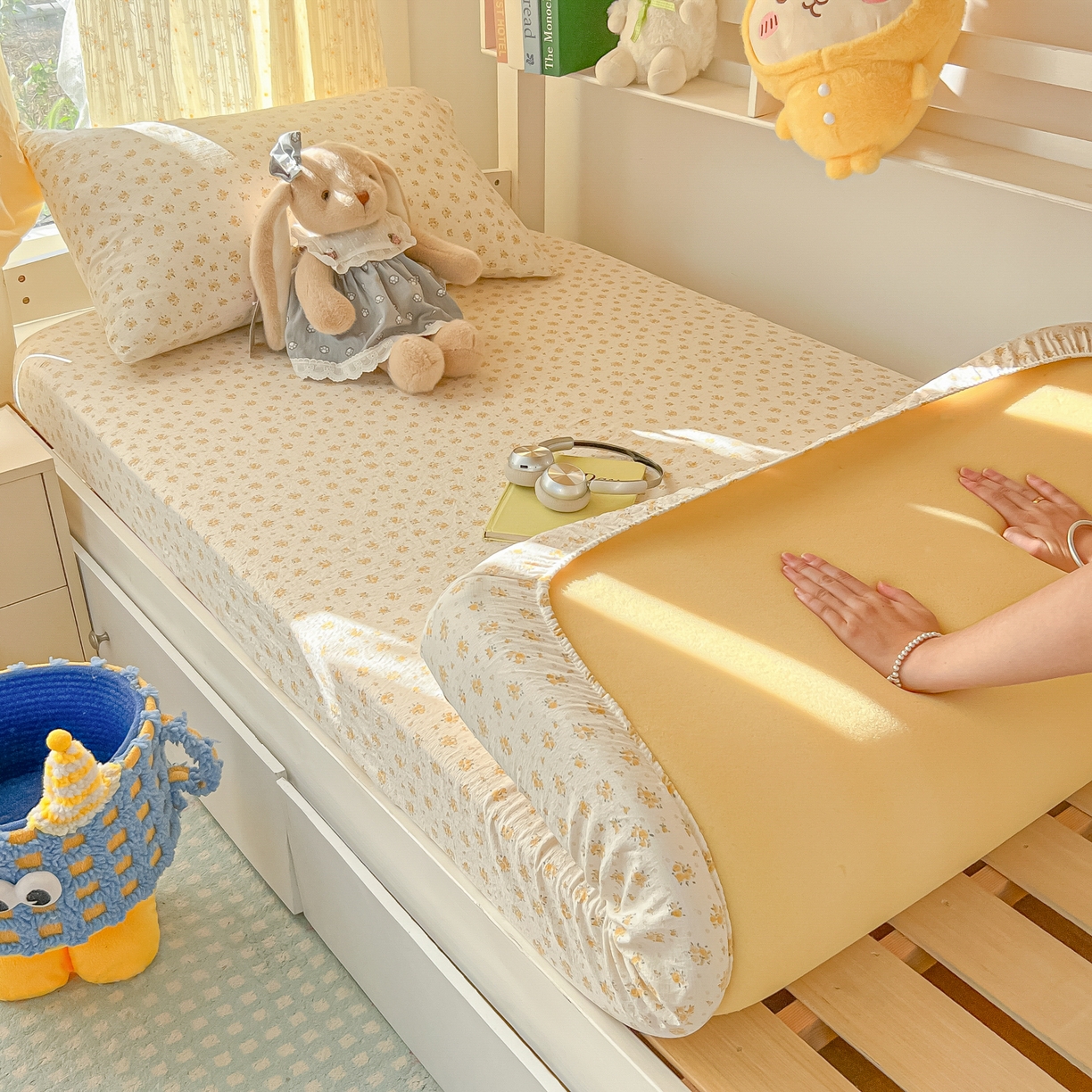 91家纺网 家纺一手货源 找家纺 韩巢家纺 2025新款双层纱学生宿舍寝室床笠单件单床笠上下铺防滑床单床垫套 橘子海