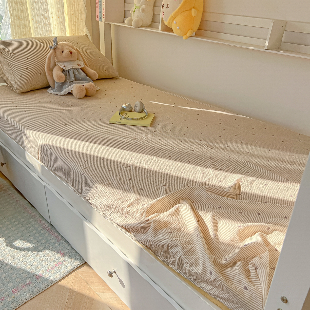 91家纺网 家纺一手货源 找家纺 韩巢家纺 2025新款双层纱学生宿舍寝室床笠单件单床笠上下铺防滑床单床垫套 米倾心