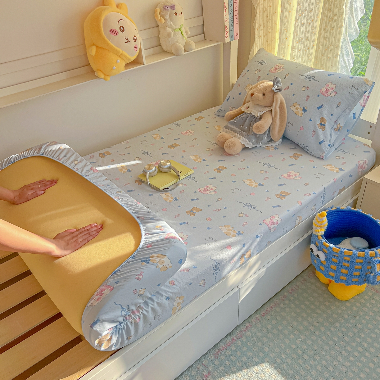 91家纺网 家纺一手货源 找家纺 韩巢家纺 2025新款双层纱学生宿舍寝室床笠单件单床笠上下铺防滑床单床垫套 小猫时光篮