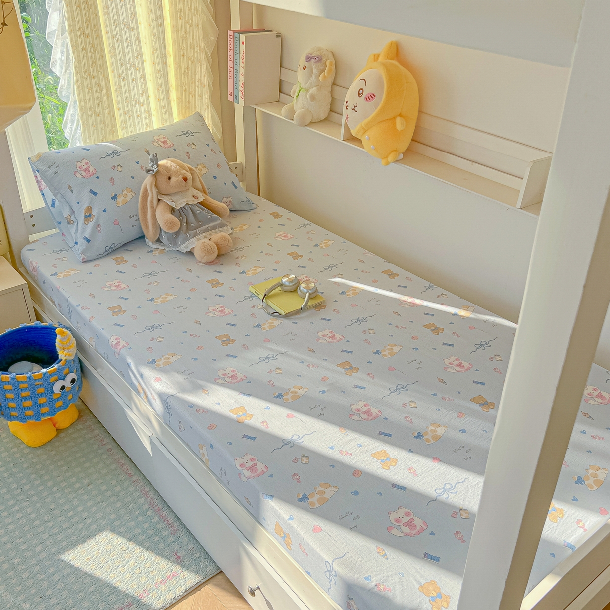 91家纺网 家纺一手货源 找家纺 韩巢家纺 2025新款双层纱学生宿舍寝室床笠单件单床笠上下铺防滑床单床垫套 小猫时光篮