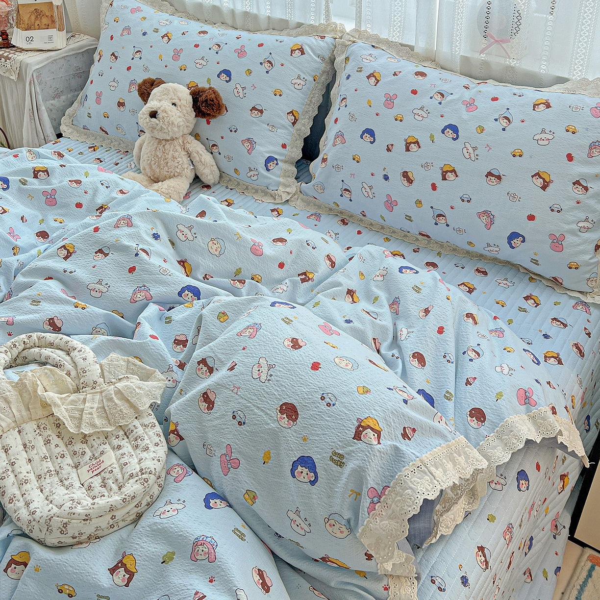 91家纺网 家纺一手货源 找家纺 富米莱（原臻工厂） 2025新款全棉蝴蝶花边热销款韩式云感亲肤棉床盖床裙四件套 阿呆-蓝（蝴蝶花边款）