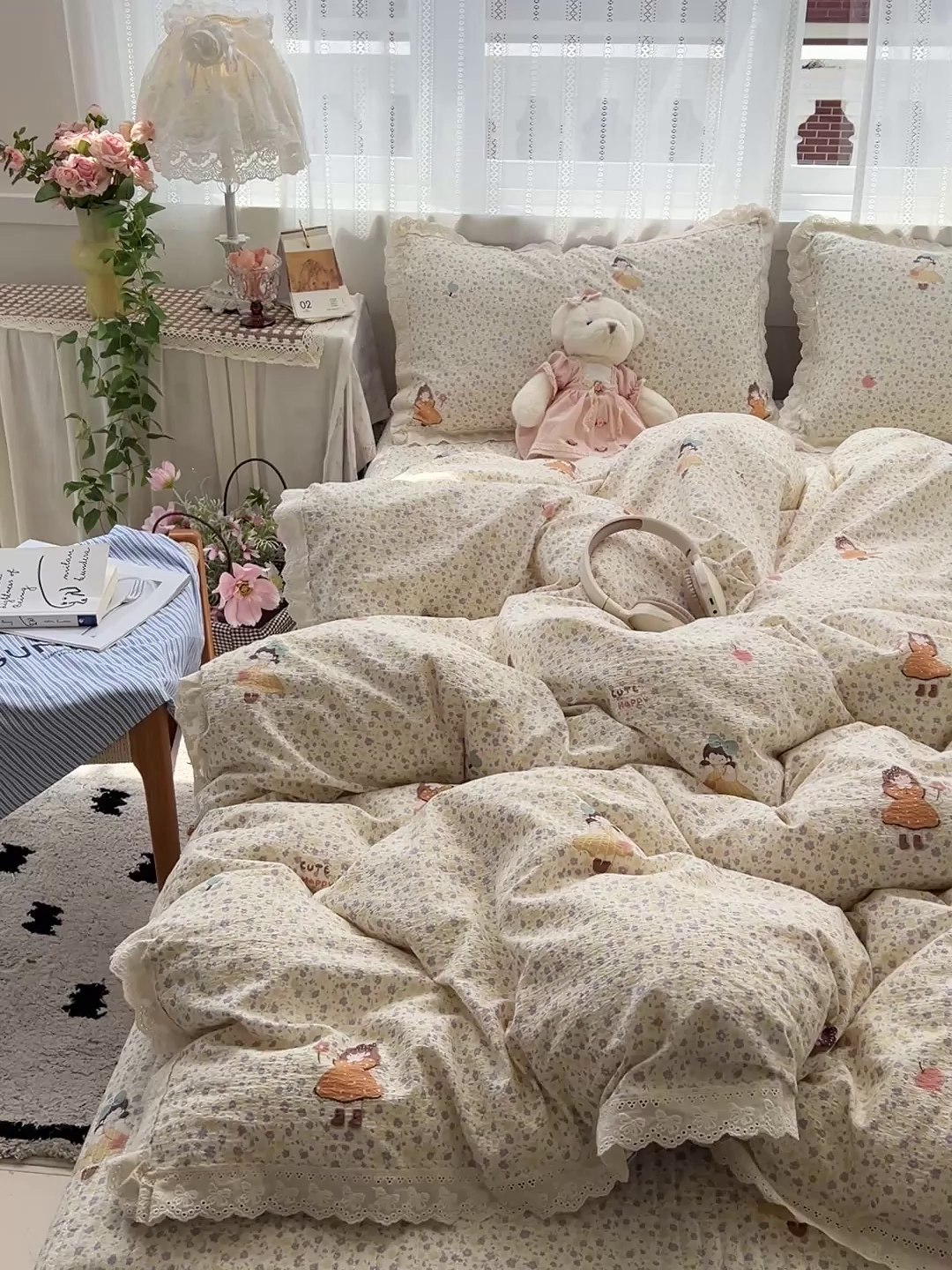 91家纺网 家纺一手货源 找家纺 富米莱（原臻工厂） 2025新款全棉蝴蝶花边热销款韩式云感亲肤棉床盖床裙四件套 可爱小女孩（蝴蝶花边款）