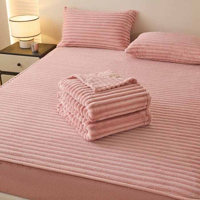 91家纺网 家纺一手货源 找家纺 欧邦 2025新款兔兔绒牛奶绒抽条床笠 抽条床笠-豆沙