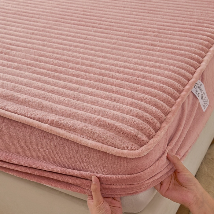 91家纺网 家纺一手货源 找家纺 欧邦 2025新款兔兔绒牛奶绒抽条床笠 抽条床笠-豆沙