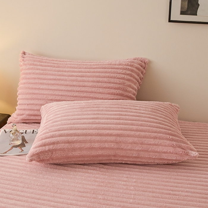 91家纺网 家纺一手货源 找家纺 欧邦 2025新款兔兔绒牛奶绒抽条床笠 抽条床笠-豆沙