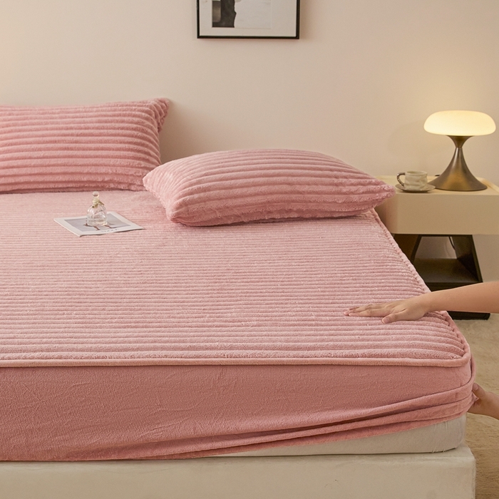 91家纺网 家纺一手货源 找家纺 欧邦 2025新款兔兔绒牛奶绒抽条床笠 抽条床笠-豆沙