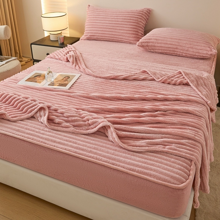 91家纺网 家纺一手货源 找家纺 欧邦 2025新款兔兔绒牛奶绒抽条床笠 抽条床笠-豆沙