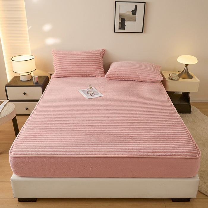 91家纺网 家纺一手货源 找家纺 欧邦 2025新款兔兔绒牛奶绒抽条床笠 抽条床笠-豆沙