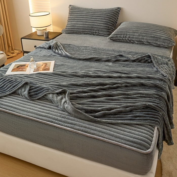 91家纺网 家纺一手货源 找家纺 欧邦 2025新款兔兔绒牛奶绒抽条床笠 抽条床笠-深灰