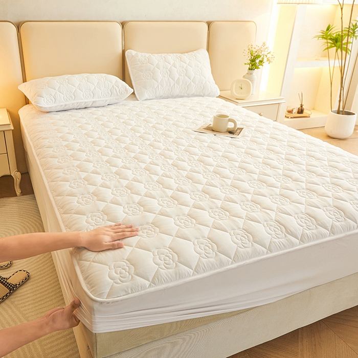 91家纺网 家纺一手货源 找家纺 （总）小萌虎2025新款A类原棉大豆防水款夹棉床笠