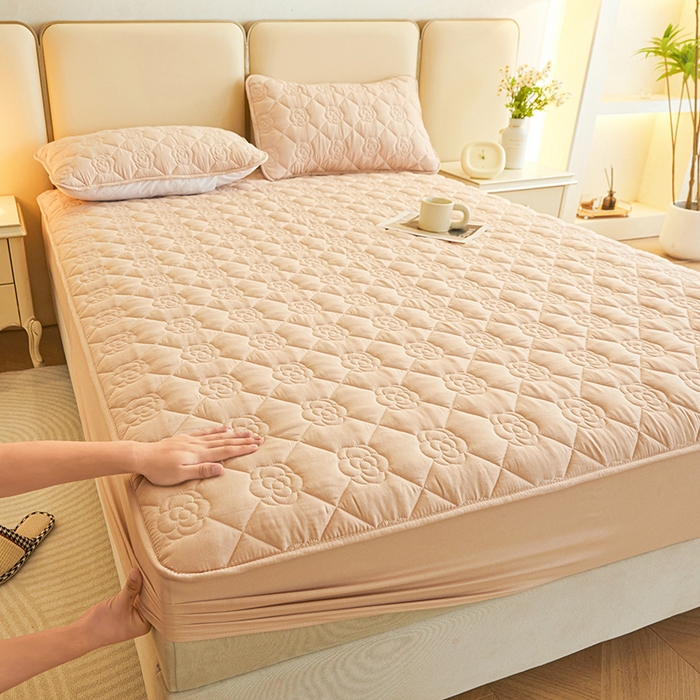 91家纺网 家纺一手货源 找家纺 （总）小萌虎2025新款A类原棉大豆防水款夹棉床笠