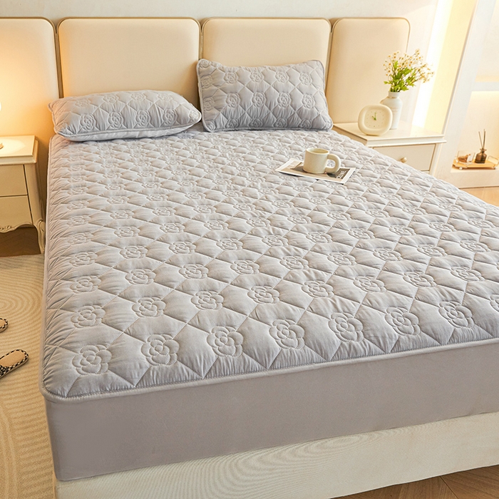 91家纺网 家纺一手货源 找家纺 （总）小萌虎2025新款A类原棉大豆防水款夹棉床笠