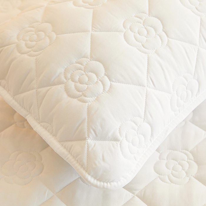 91家纺网 家纺一手货源 找家纺 小萌虎2025新款A类原棉大豆防水款夹棉床笠 方格花白