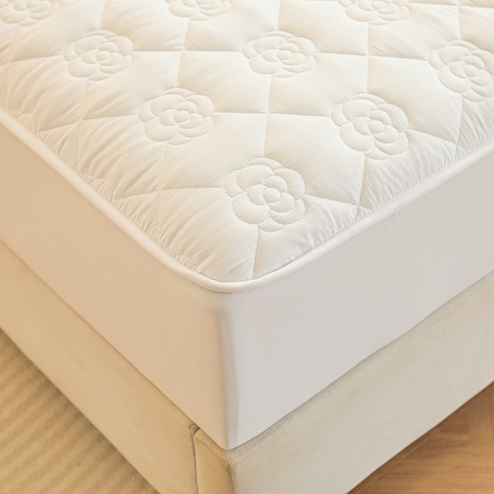 91家纺网 家纺一手货源 找家纺 小萌虎2025新款A类原棉大豆防水款夹棉床笠 方格花白