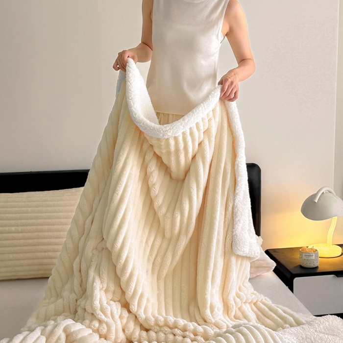 91家纺网 家纺一手货源 找家纺 （总）欧邦  2025新款双层条纹羊羔绒毛毯