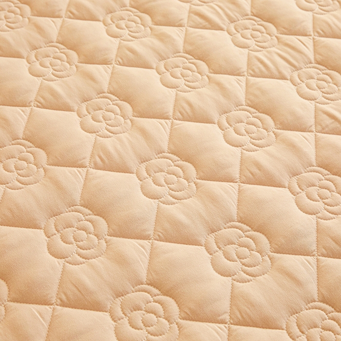 91家纺网 家纺一手货源 找家纺 小萌虎2025新款A类原棉大豆防水款夹棉床笠 方格花咖