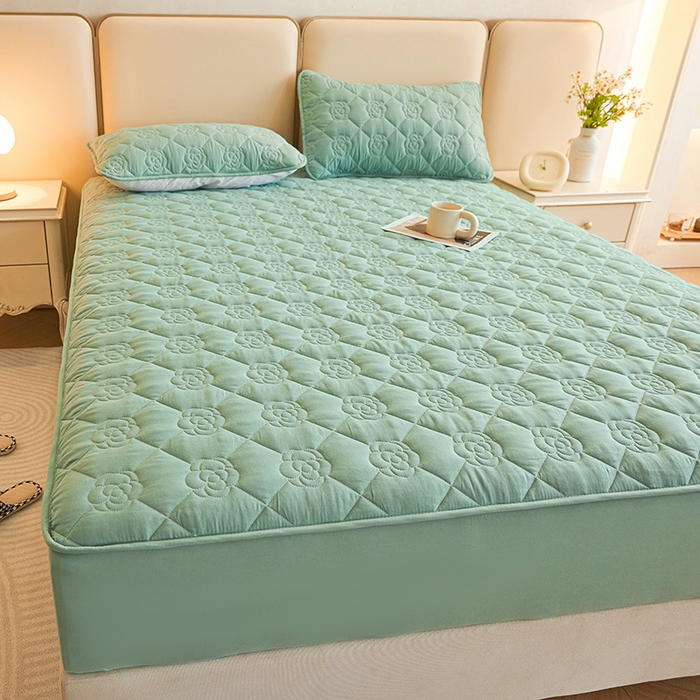 91家纺网 家纺一手货源 找家纺 小萌虎2025新款A类原棉大豆防水款夹棉床笠 方格花蓝