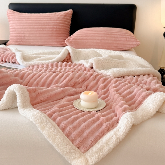 91家纺网 家纺一手货源 找家纺 欧邦  2025新款双层条纹羊羔绒毛毯 双层毯-豆沙