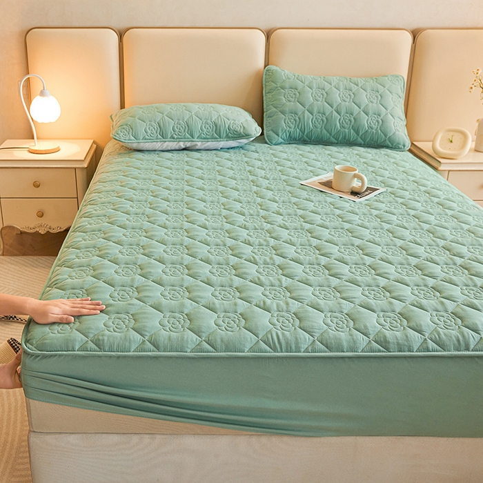 91家纺网 家纺一手货源 找家纺 小萌虎2025新款A类原棉大豆防水款夹棉床笠 方格花蓝