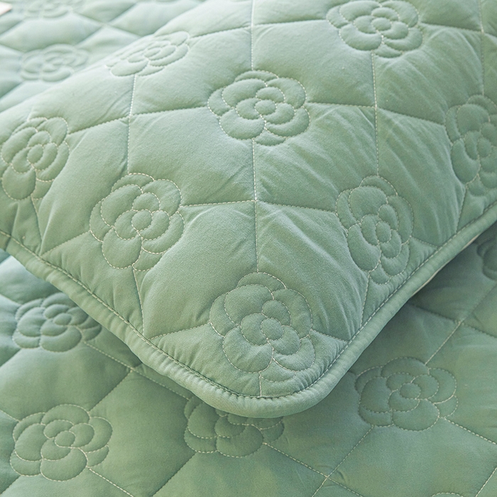 91家纺网 家纺一手货源 找家纺 小萌虎2025新款A类原棉大豆防水款夹棉床笠 方格花蓝