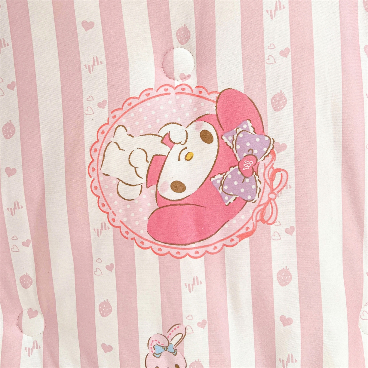 91家纺网 家纺一手货源 找家纺 名兮家居 2025秋冬新款母婴级经典奥特曼三丽鸥豆豆被 被子被芯 竖条美乐蒂